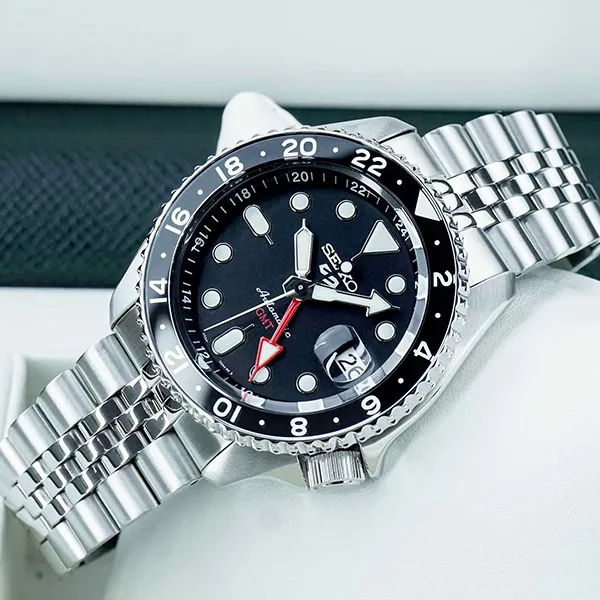 Đồng Hồ Nam Seiko SSK001K1 Màu Đen Bạc