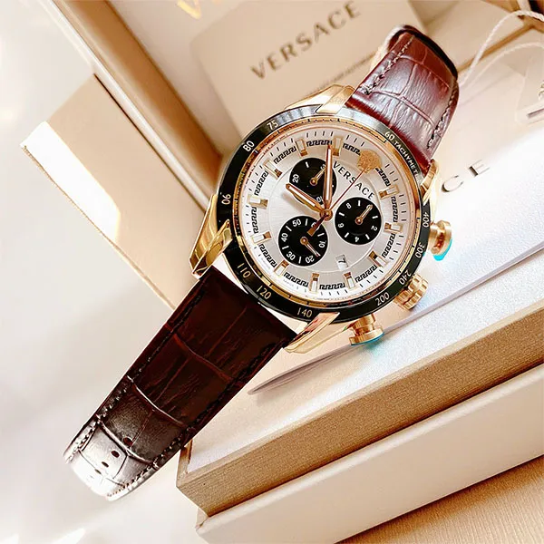 Đồng Hồ Nam Versace Quartz V-ray Chrono Ip Gold Swiss Made Sapphire VEDB00619 Màu Nâu Phối Vàng