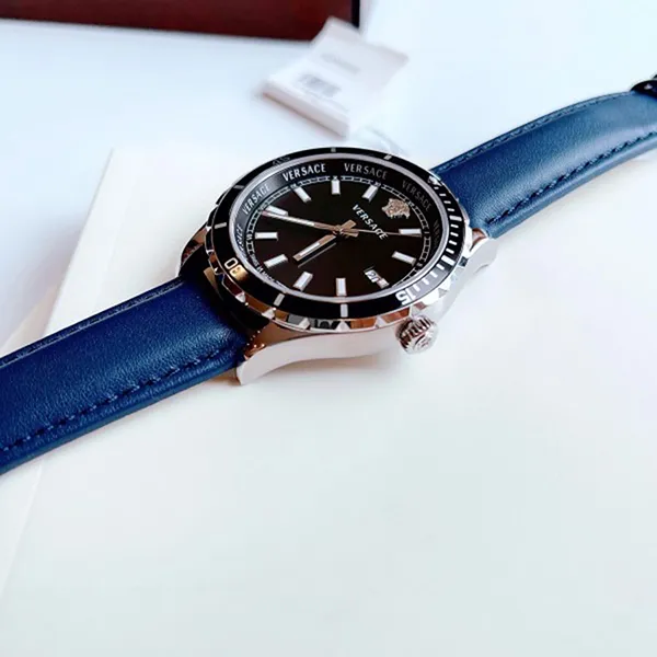 Đồng Hồ Nam Versace Quartz VE3A00220 Màu Xanh Đen