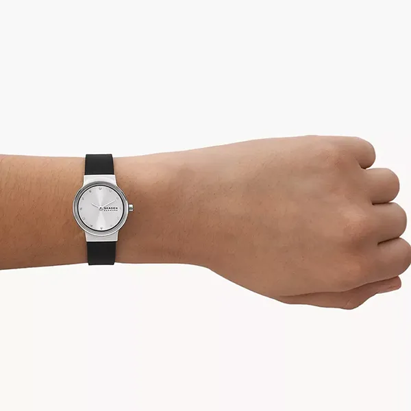 Đồng Hồ Nữ Skagen Freja Lille Two-Hand Black Leather Watch SKW3119 Màu Đen