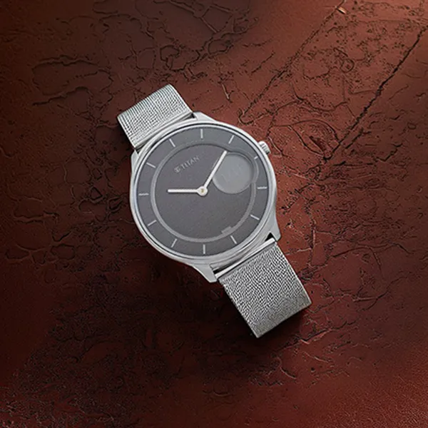 Đồng Hồ Nam Titan Minimals 1843SM01 Màu Bạc Xám