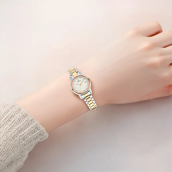 Đồng Hồ Nữ Titan Quartz Analog Watch 2572KM01 Màu Bạc Vàng Hồng