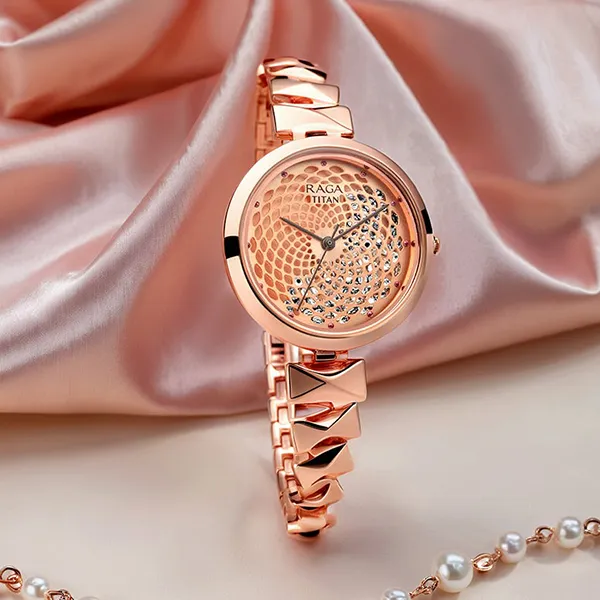 Đồng Hồ Nữ Titan Quartz Facets Watch 95121WM01 Màu Vàng Hồng