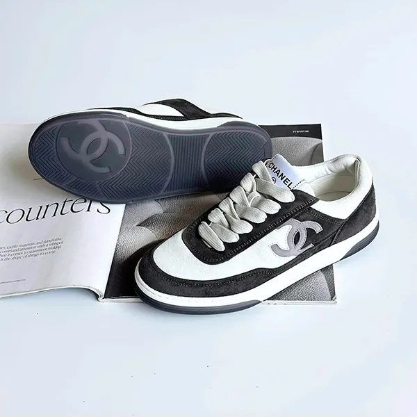 Giày Thể Thao Chanel CC Logo Suede Kidskin Low Top Sneakers Màu Đen - Trắng Size 37