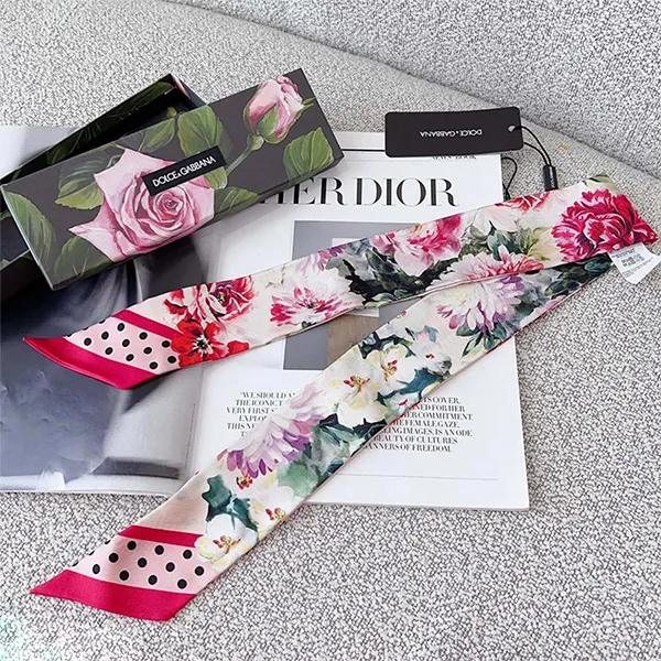 Khăn Nữ Dolce & Gabbana D&G Floral Print Silk Scarf FS215AGDM18HNT68PZ Màu Hồng Kem D-HH - Thời trang - Vua Hàng Hiệu