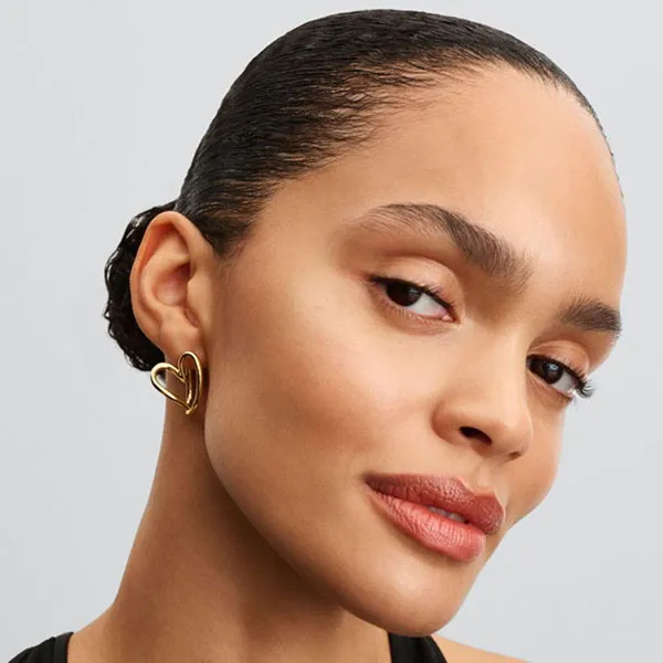 Khuyên Tai Nữ Pandora Essence Mạ Vàng 14K Trái Tim Uyển Chuyển 263807C00 Màu Vàng