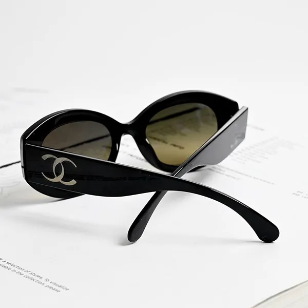 Kính Mát Nữ Chanel Sunglasses 0CH5528 C501W1 Black Màu Đen