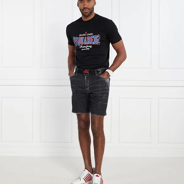 Quần Short Nam Dsquared2 S74MU0826 S30503 Màu Đen Size 44