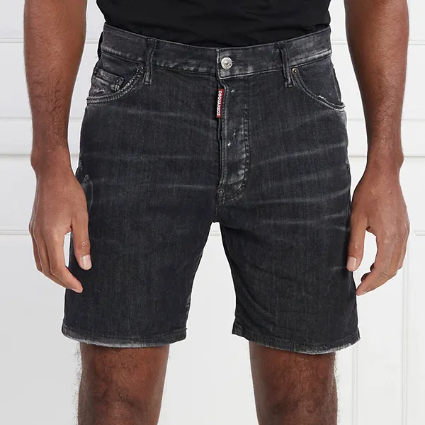 Quần Short Nam Dsquared2 S74MU0826 S30503 Màu Đen Size 44