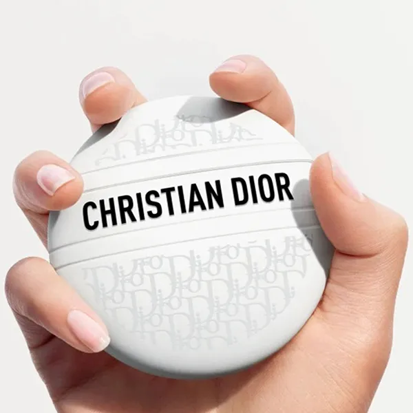 Set Dior Packing (Kem Dưỡng Tay Le Baume Hand Cream 50ml + Son Dưỡng Dior 001 Logo Bạc + Kem Nền Mini Tone 1N 5ml + 2 Túi Đựng)