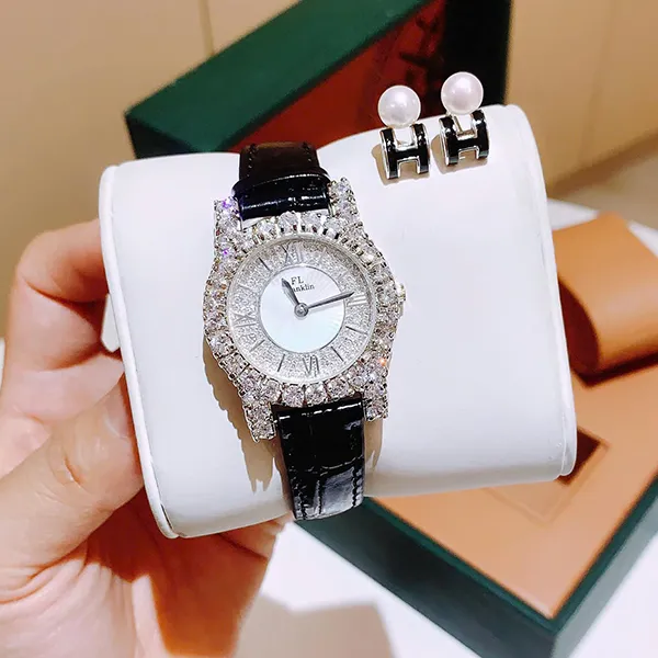 Đồng Hồ Nữ FL Franklin Quartz Watch FL-FL9099 Màu Nâu Bạc (Tặng Kèm Khuyên Tai + Dây Da)