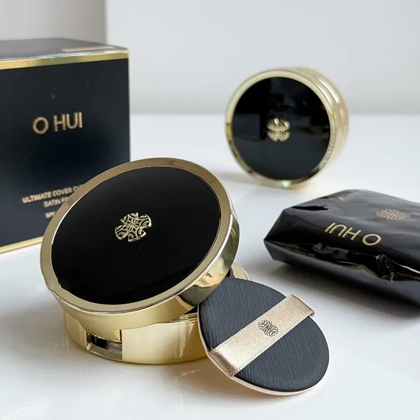 Set Phấn Nước Ohui Ultimate Cover Cushion Satin Finish Gift (Hộp Phấn Chính + 1 Lõi Sơ Cua) Tone Milke Beige C_Mi
