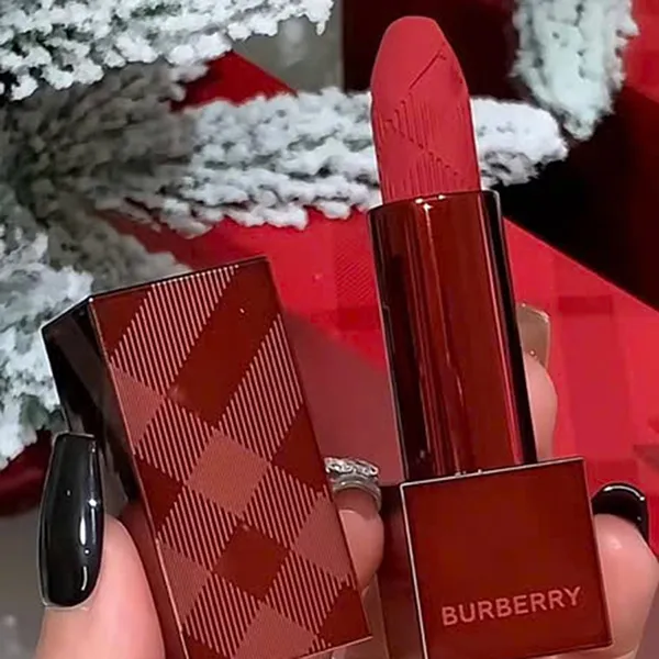 Son Burberry Kisses Matte Russet Collection Lipstick 93 Màu Đỏ Nâu C_NTA