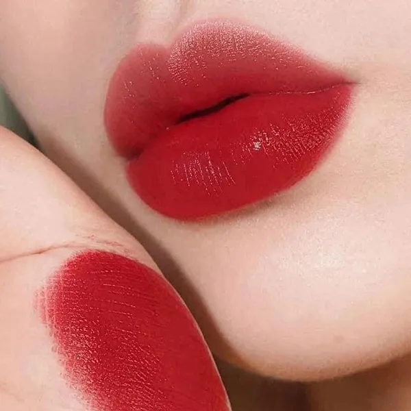 Son Tom Ford Limited Edition Black Lacquer Lip Color Matte 16 Scarlet Rouge Màu Đỏ Tươi - Son Môi - Vua Hàng Hiệu