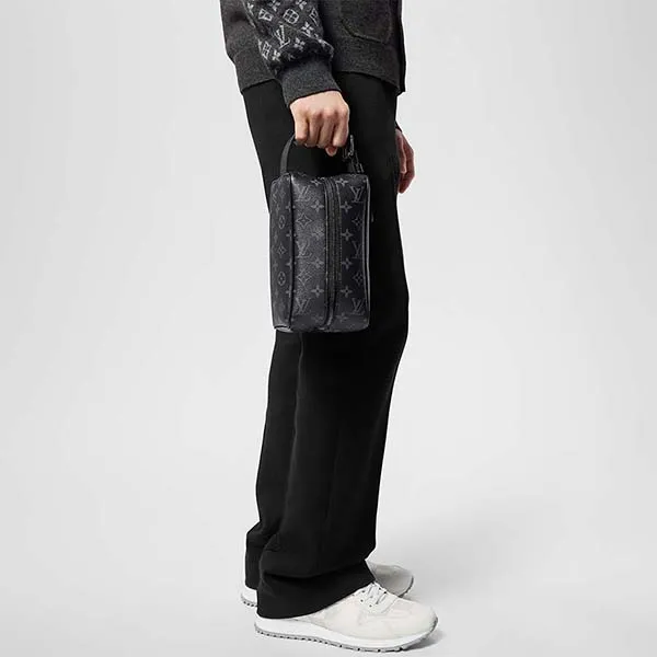 Túi Cầm Tay Nam Louis Vuitton LV Locker Dopp Kit M83113 Màu Đen - Túi xách - Vua Hàng Hiệu
