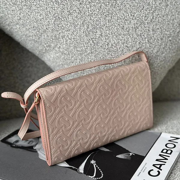 Túi Đeo Chéo Nữ Burberry Leather Long Wallet Pink 80104781 Màu Hồng