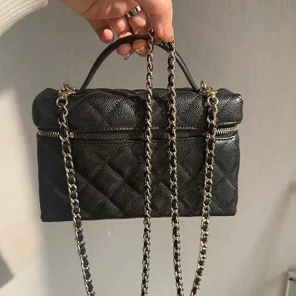 Túi Đeo Chéo Nữ Chanel 25C Long Vanity Caviar Bag Màu Đen