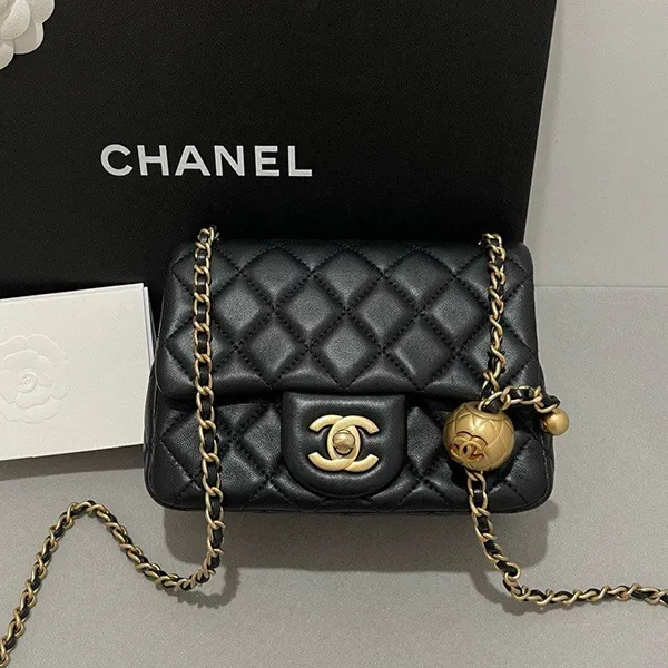 Túi Đeo Chéo Nữ Chanel 7 Charm Ball Crossbody Bag Màu Đen
