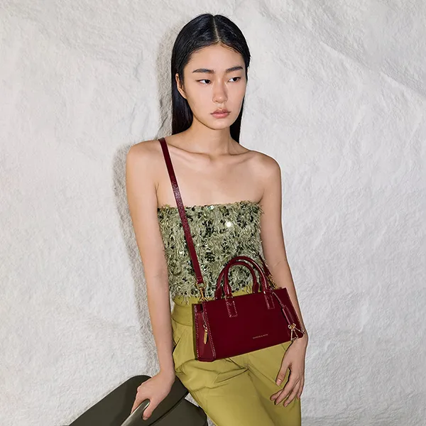 Túi Đeo Chéo Nữ Charles & Keith CNK Mini Kerry Tote Bag Mulberry Plum CK2-30271481 Màu Đỏ