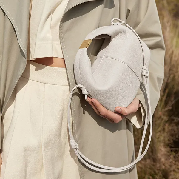 Túi Đeo Chéo Nữ Polène Béri Crossbody Bag Edition Textured Chalk Màu Trắng Ngà