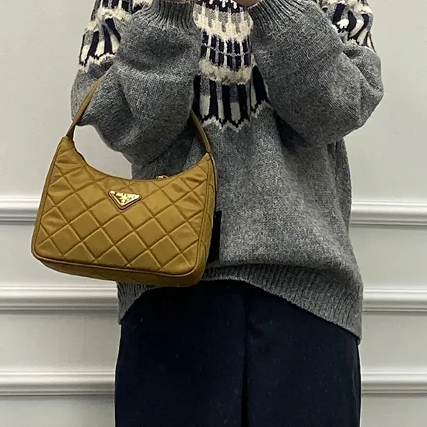 Túi Đeo Vai Nữ Prada Contenitore Maniglia Tessutu Nylon Quilted Shoulder Bag Màu Vàng - Túi xách - Vua Hàng Hiệu