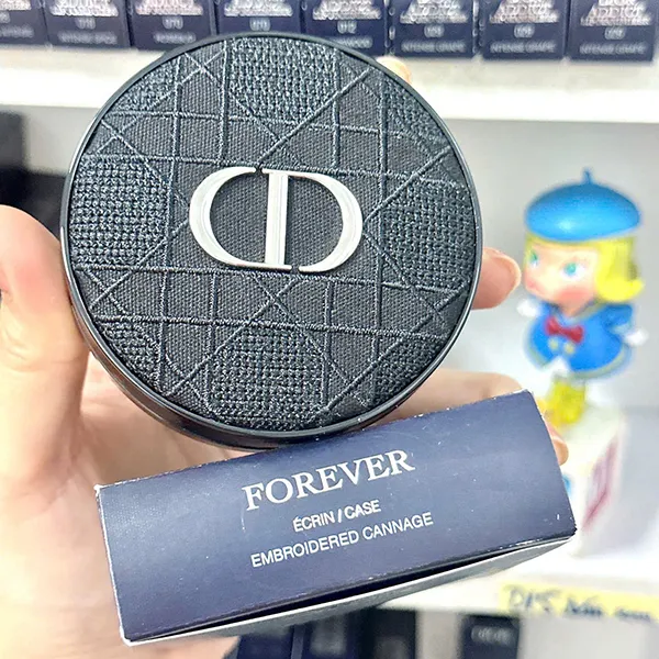 Vỏ Hộp Phấn Nước Dior Forever Cushion Case Compact For Foundation Refill Embroidered Cannage Màu Đen - Trang điểm - Vua Hàng Hiệu