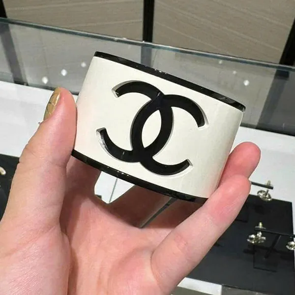 Vòng Đeo Tay Nữ Gucci CC Black & White Bracelet Màu Trắng - Trang sức - Vua Hàng Hiệu