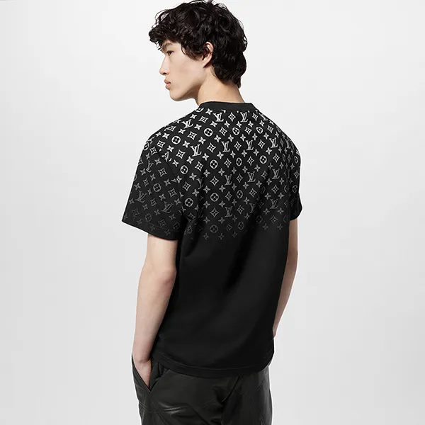 Áo Phông Nam Louis Vuitton LV Camiseta De Algodão Com Degradé 1AFBB4 Màu Đen Size XS - Thời trang - Vua Hàng Hiệu