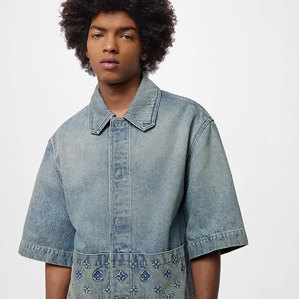 Áo Sơ Mi Bò Nam Louis Vuitton LV Short-Sleeved Denim Workwear Shirt Màu Xanh N-YT