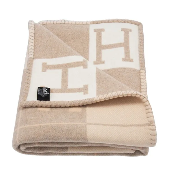 Chăn Hermès HM Coco & Camomille Avalon III Blanket Màu Be - Chăn - Gối - Vua Hàng Hiệu