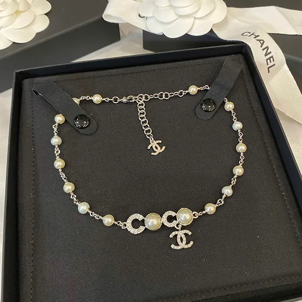 Dây Chuyền Nữ Chanel Chocker CC Pearls Màu Trắng