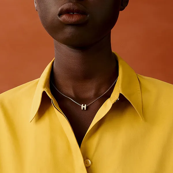 Dây Chuyền Nữ Hermès Mini Pop H Pendant Blanc Màu Bạc Trắng