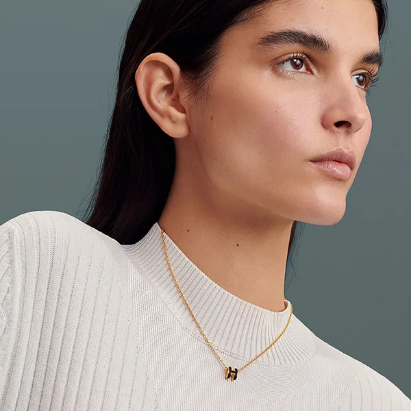 Dây Chuyền Nữ Hermès Mini Pop H Pendant Noir Màu Vàng Đen