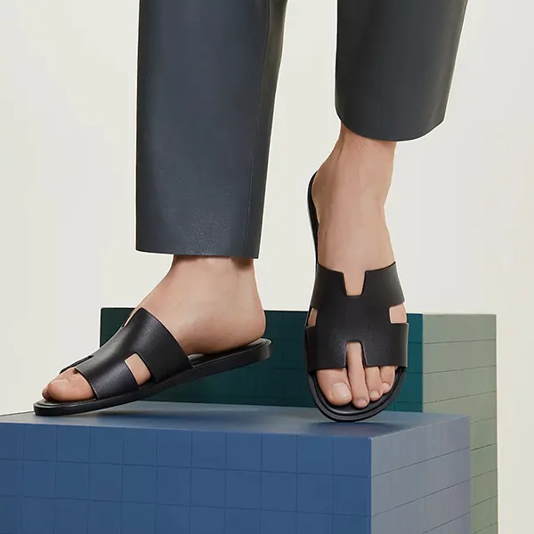 Dép Hermès Izmir Sandal H242885ZH02400 Black Màu Đen