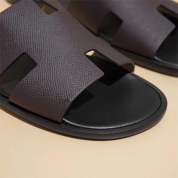 Dép Nam Hermès Izmir Epsom Sandal Màu Nâu Đen Size 40.5