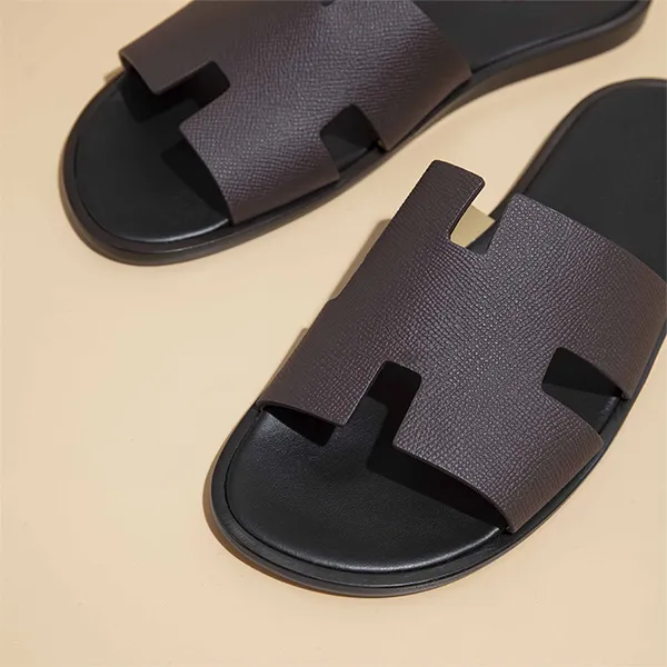 Dép Nam Hermès Izmir Epsom Sandal Màu Nâu Đen Size 40.5