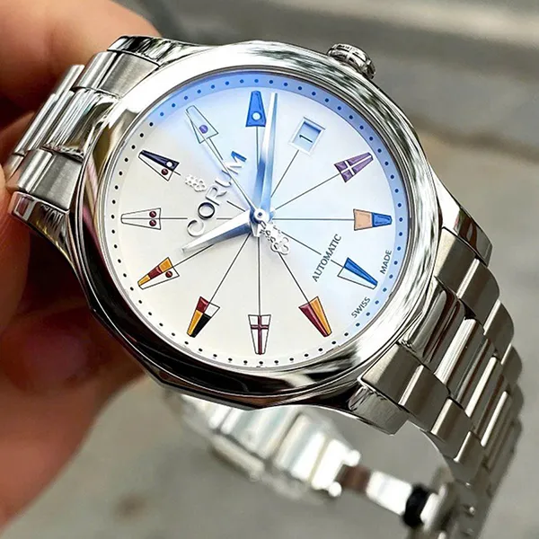 Đồng Hồ Nam Corum A082/02888 (A082-02888) Màu Bạc Trắng