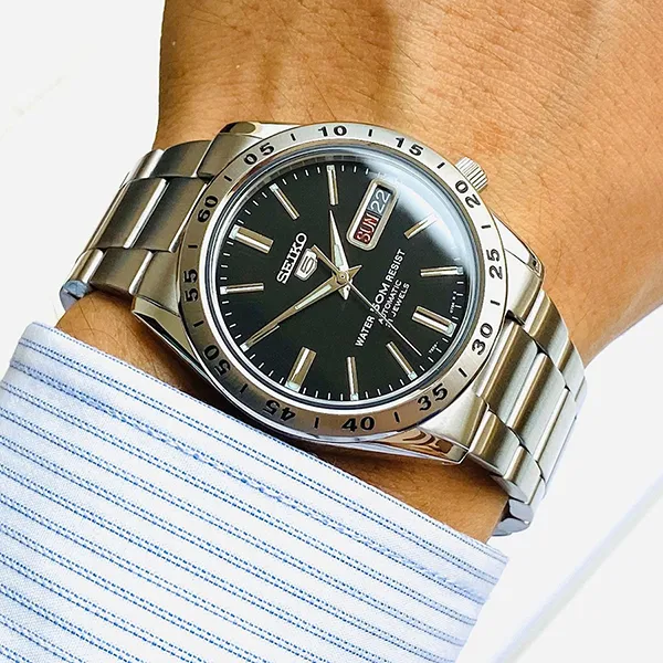 Đồng Hồ Nam Seiko 5 Automatic Black Dial Men Watch SNKE01K1 Màu Bạc Đen