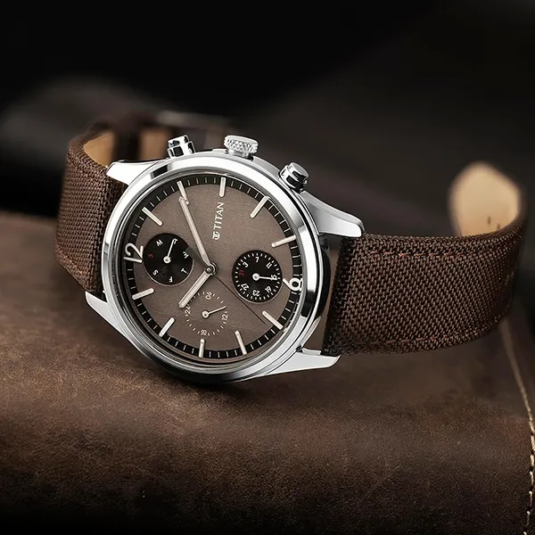 Đồng Hồ Nam Titan Wrist Wit Quartz Leather Strap Watch 1805SL12 Màu Nâu