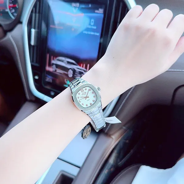 Đồng Hồ Nữ Gevril GV2 Potente Diamond Watch 18201B Màu Bạc