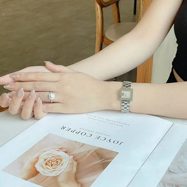 Đồng Hồ Nữ Gucci Quartz YA036504 G-watch 3600L Màu Bạc