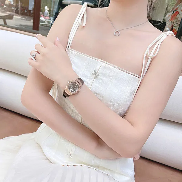 Đồng Hồ Nữ Salvatore Ferragamo SFUL00424 Size 33 Màu Nâu
