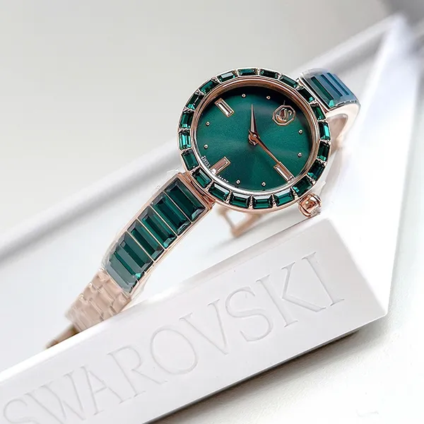 Đồng Hồ Nữ Swarovski Matrix Bangle Watch 5690808 Màu Xanh Lục