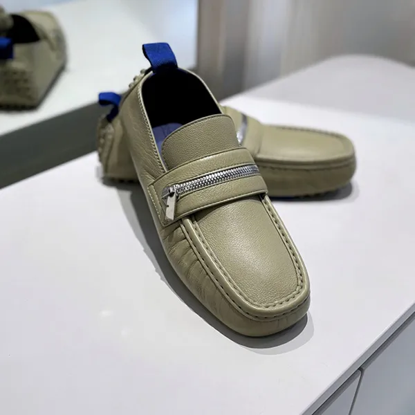 Giày Lười Nam Burberry Sage Green Leather Zip Detail 8088132 Màu Xanh Size 40 - Giày - Vua Hàng Hiệu