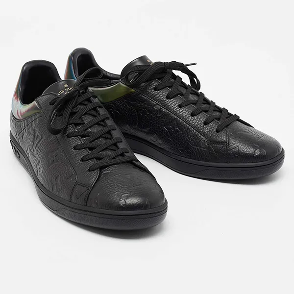 Giày Thể Thao Nam Louis Vuitton LV Black Monogram Embossed Leather Low-Top Màu Đen Size 5.5