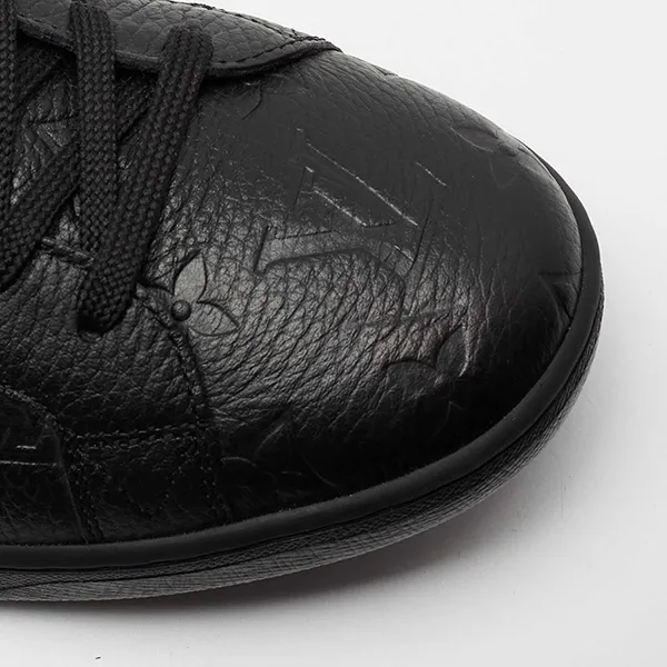 Giày Thể Thao Nam Louis Vuitton LV Black Monogram Embossed Leather Low-Top Màu Đen Size 5.5