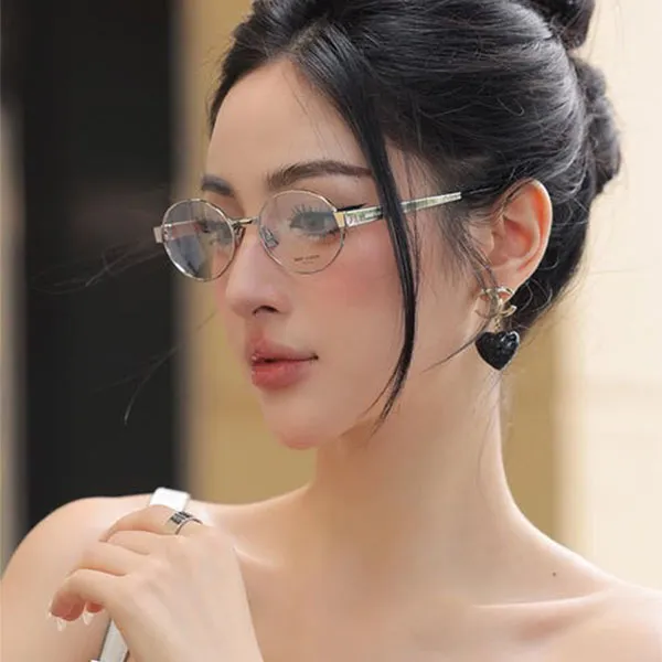 Gọng Kính Nữ Yves Saint Laurent YSL SL692 OPT 001 Màu Bạc