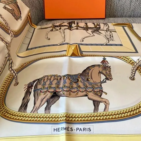 Khăn Nữ Hermès Carre 90 Scarf Grand Apparat Scarves Wraps Màu Kem Họa Tiết