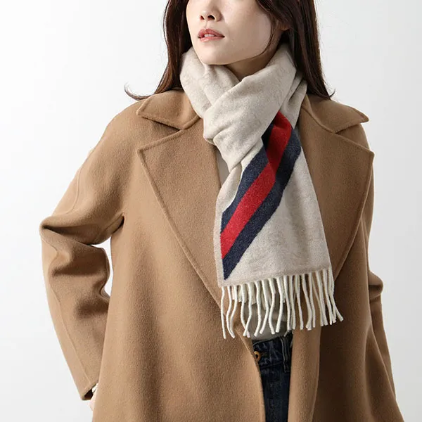Khăn Quàng Cổ Gucci 570603 3G200 9568 Màu Kem - Thời trang - Vua Hàng Hiệu