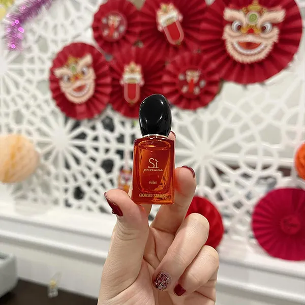 Nước Hoa Nữ Giorgio Armani Sì Passione Eclat EDP 7ml